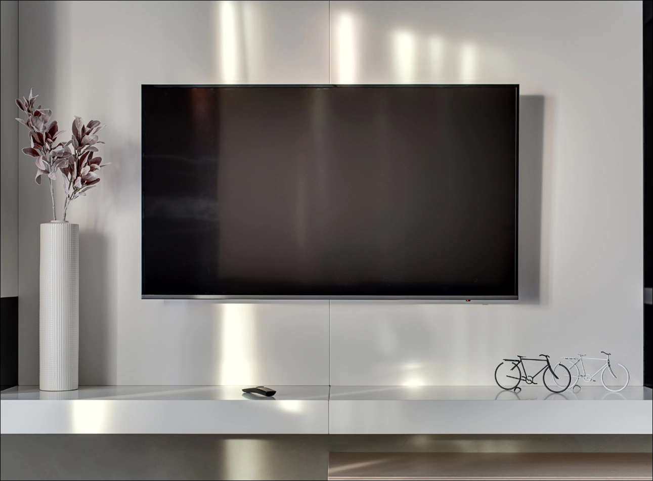 mounted tv